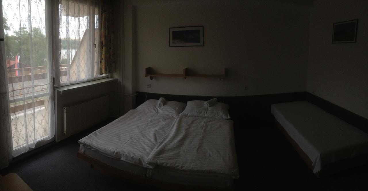 Hotel Baník Nitrianske Rudno Habitación foto